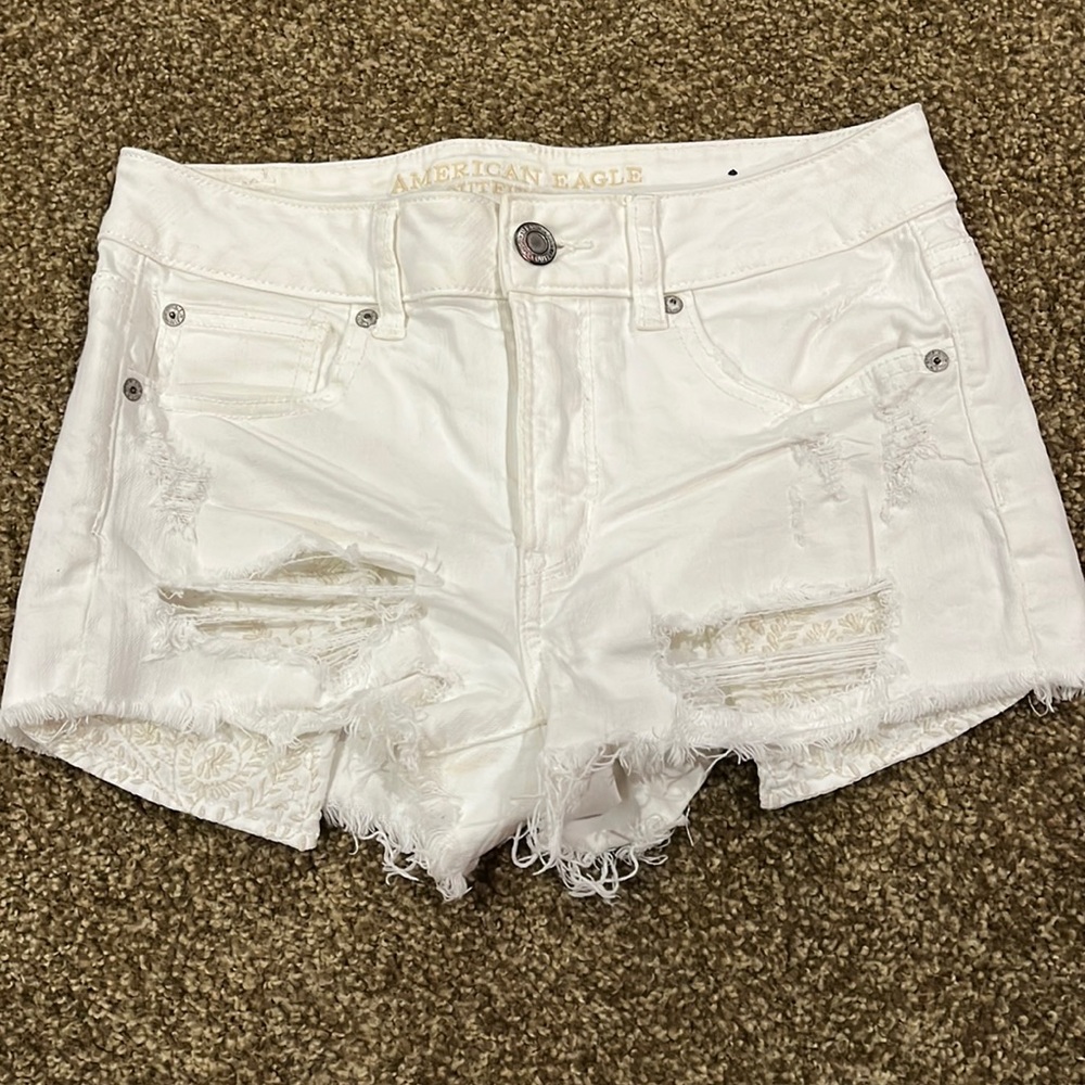 American Eagle White High Rise shorts! “Stretch” Material:)
